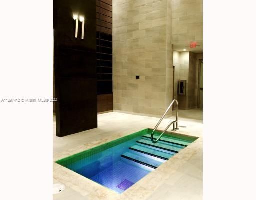 Recently Sold: $1,299,000 (2 beds, 2 baths, 1782 Square Feet)