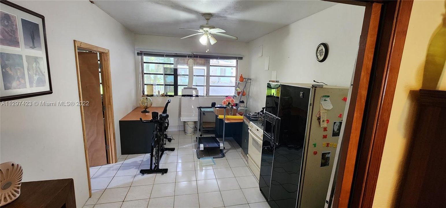 Recently Sold: $340,000 (3 beds, 2 baths, 1846 Square Feet)