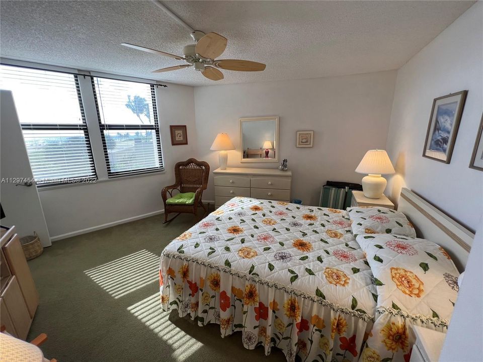 Recently Rented: $3,000 (2 beds, 2 baths, 1219 Square Feet)