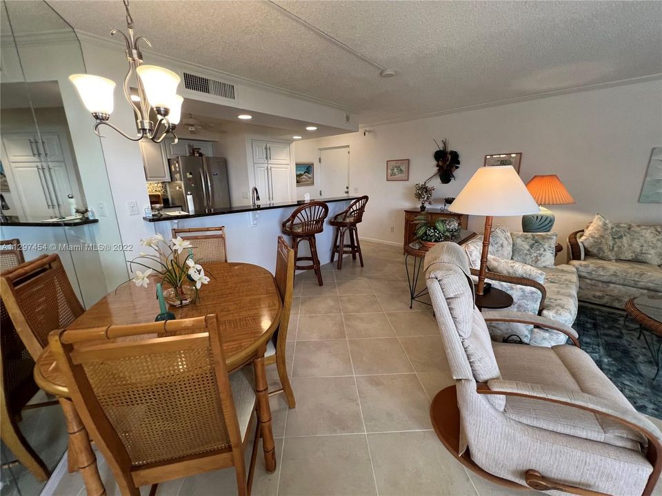 Recently Rented: $3,000 (2 beds, 2 baths, 1219 Square Feet)