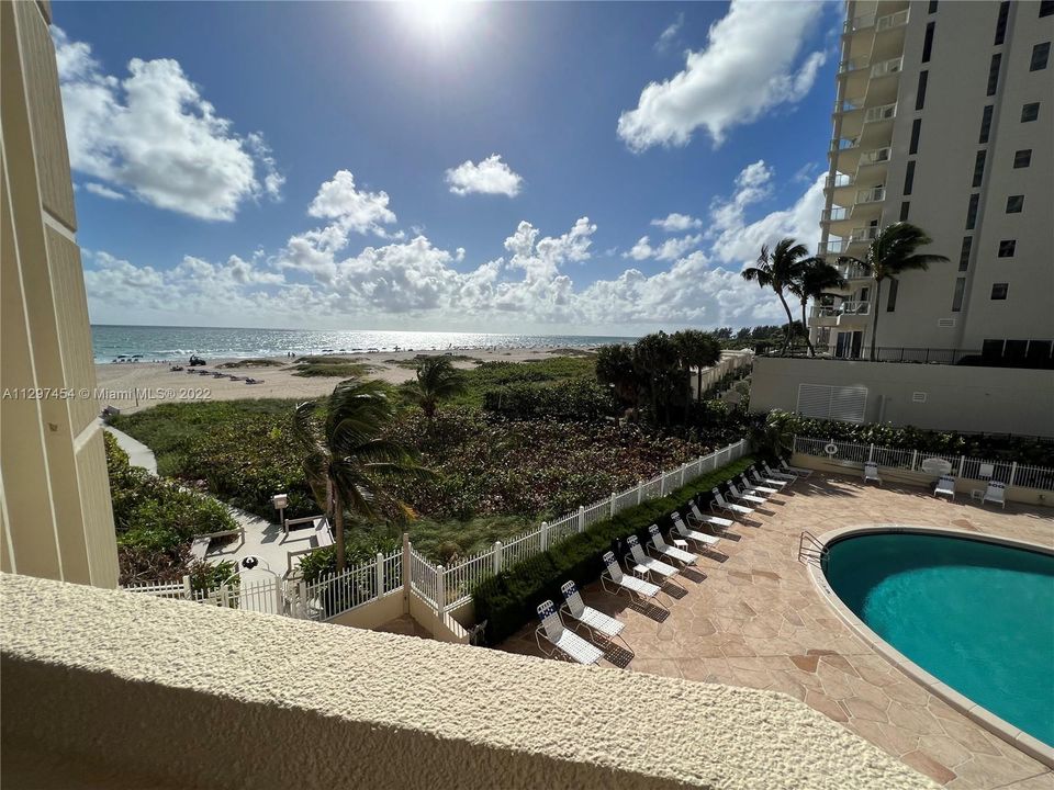 Recently Rented: $3,000 (2 beds, 2 baths, 1219 Square Feet)