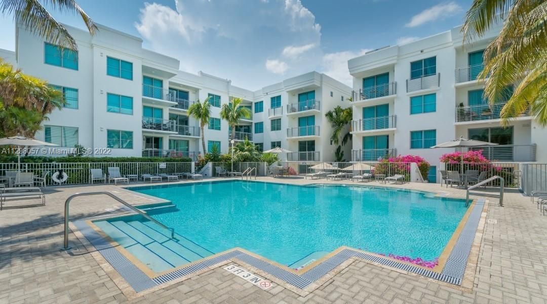 Недавно арендовано: $4,500 (1 спален, 1 ванн, 686 Квадратных фут)