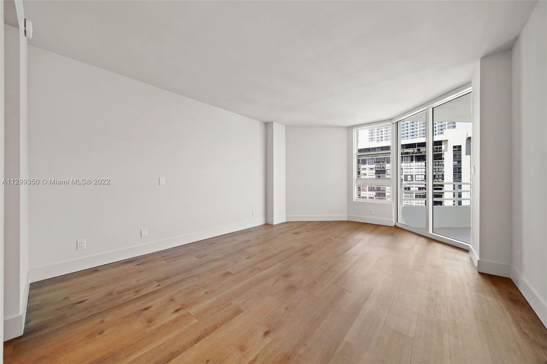 Recientemente alquilado: $4,802 (2 camas, 2 baños, 1404 Pies cuadrados)