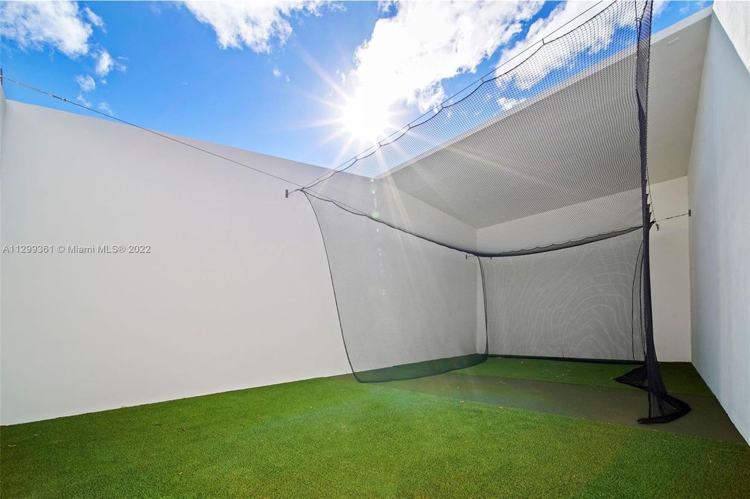 Recently Rented: $5,349 (2 beds, 2 baths, 1398 Square Feet)