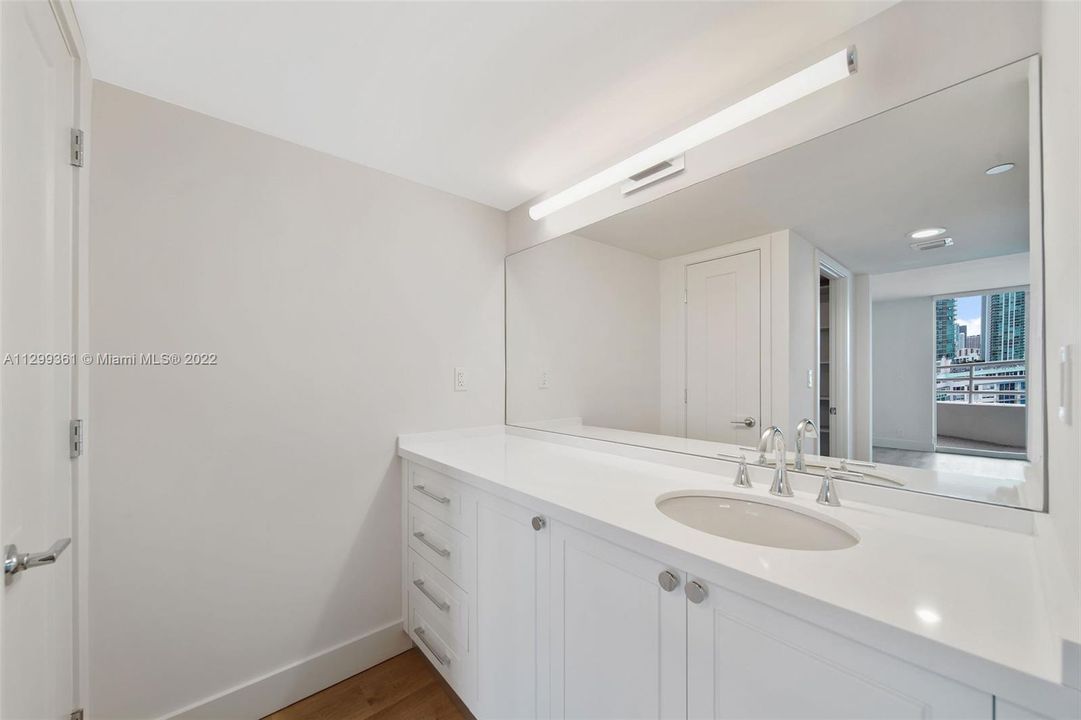 Recently Rented: $5,349 (2 beds, 2 baths, 1398 Square Feet)