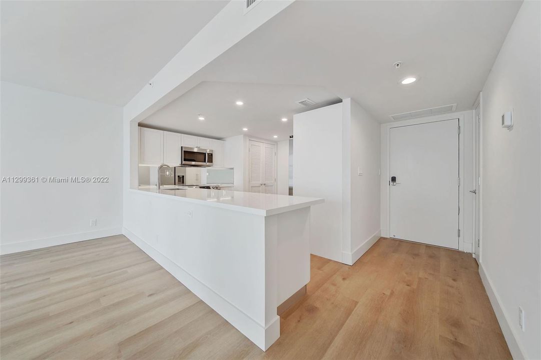 Recently Rented: $5,349 (2 beds, 2 baths, 1398 Square Feet)