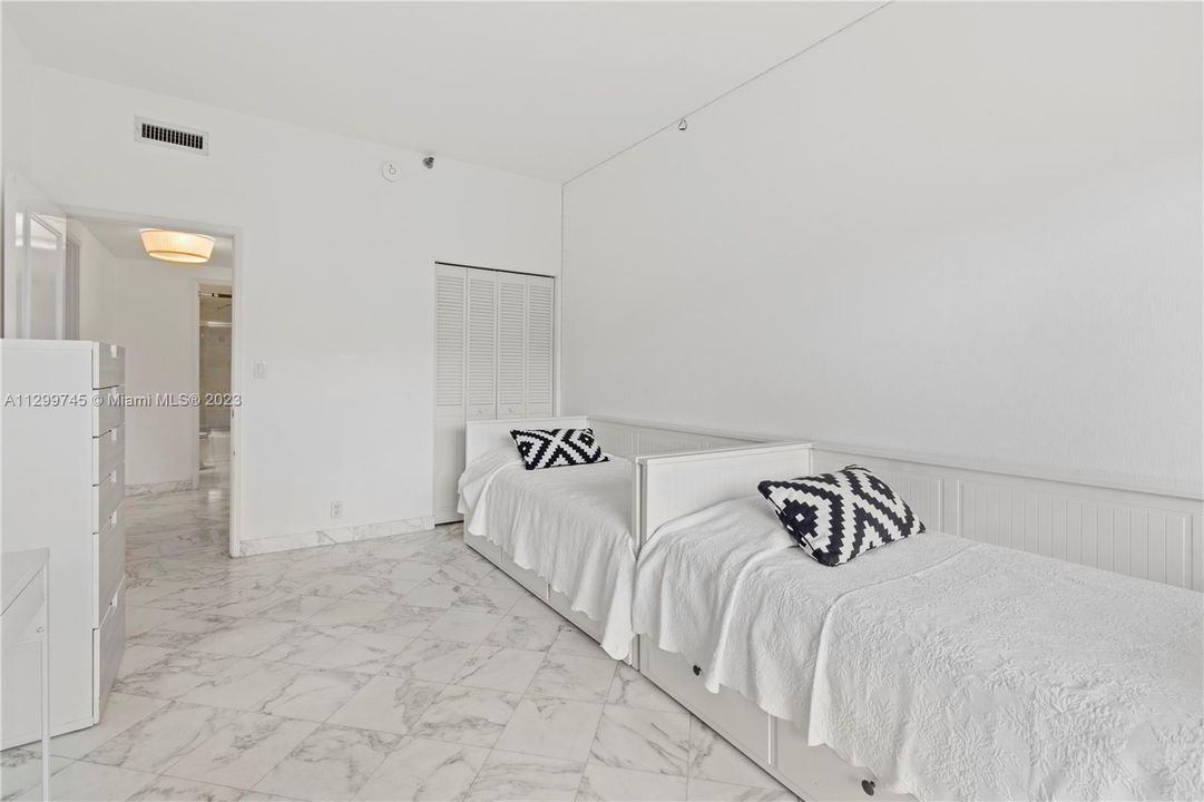 Recently Sold: $977,900 (2 beds, 2 baths, 1532 Square Feet)