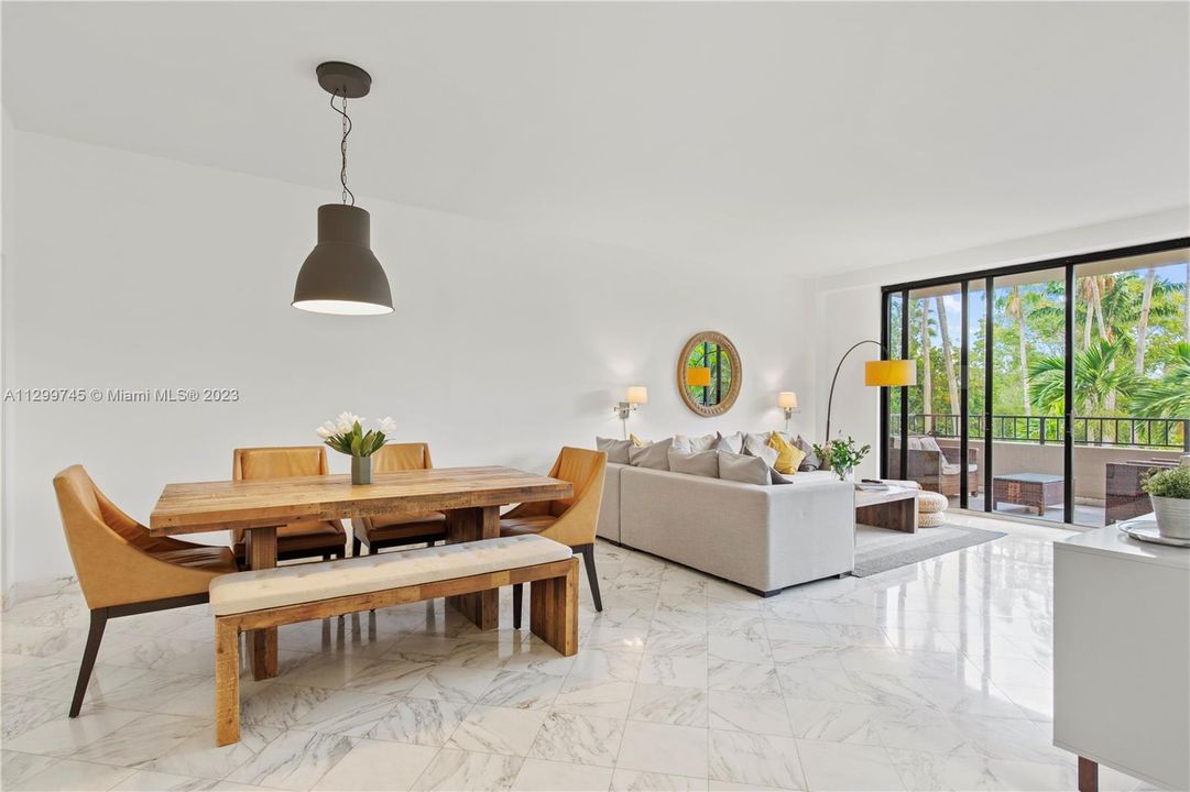 Recently Sold: $977,900 (2 beds, 2 baths, 1532 Square Feet)