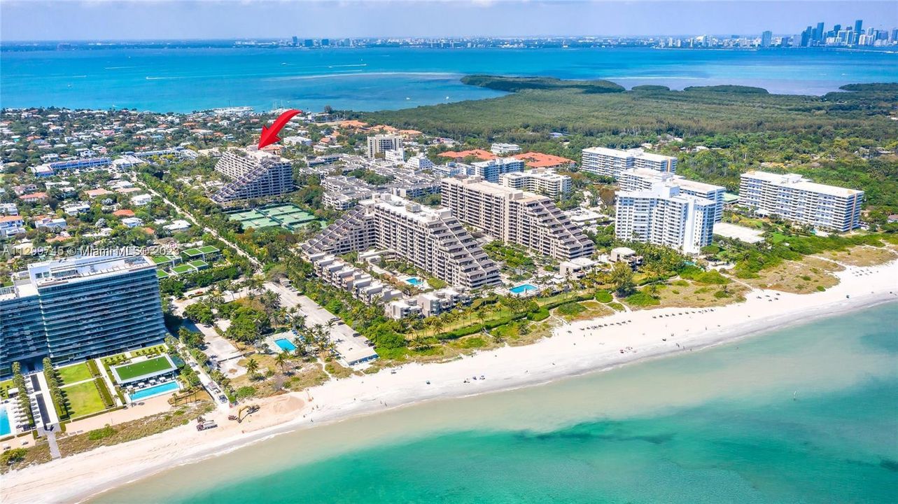 Recently Sold: $977,900 (2 beds, 2 baths, 1532 Square Feet)