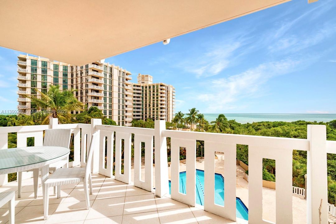 最近售出: $1,490,000 (2 贝兹, 2 浴室, 1782 平方英尺)