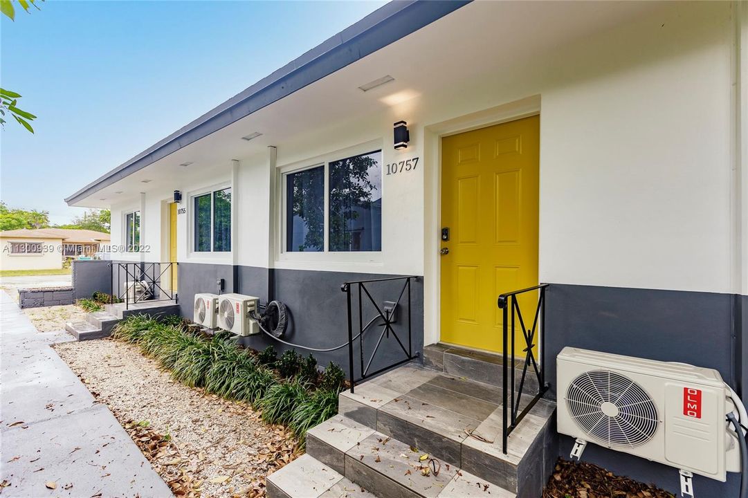 最近租的: $2,800 (2 贝兹, 1 浴室, 850 平方英尺)