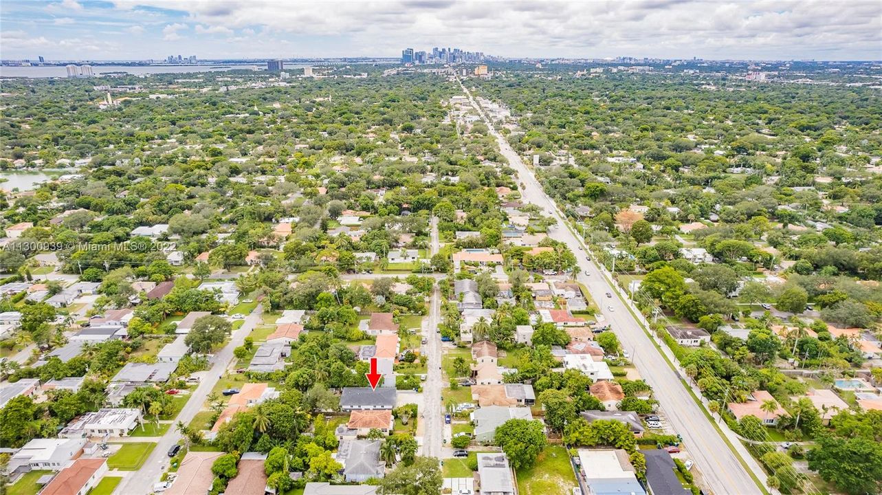 最近租的: $2,800 (2 贝兹, 1 浴室, 850 平方英尺)