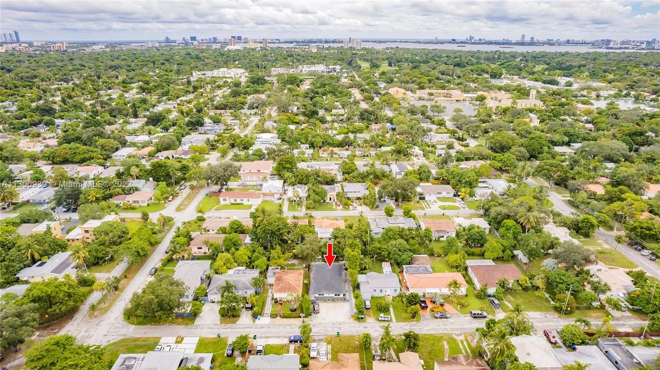 最近租的: $2,800 (2 贝兹, 1 浴室, 850 平方英尺)