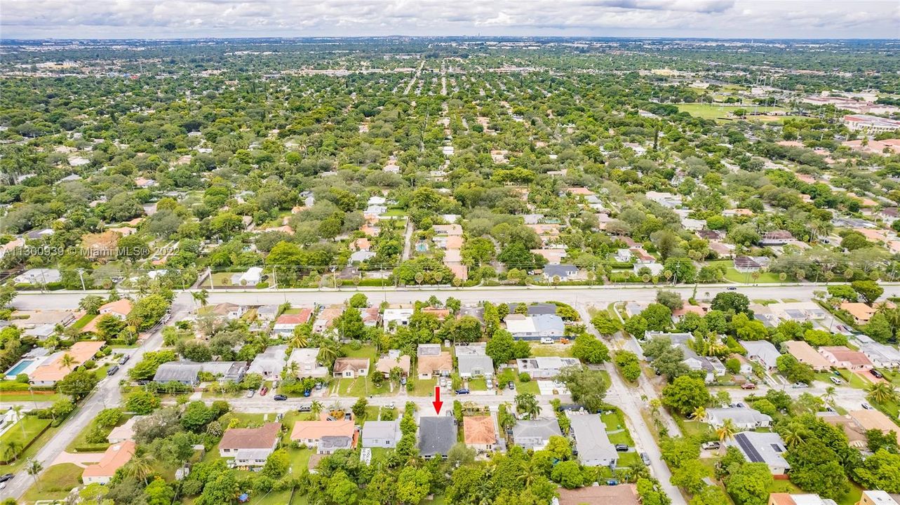 最近租的: $2,800 (2 贝兹, 1 浴室, 850 平方英尺)