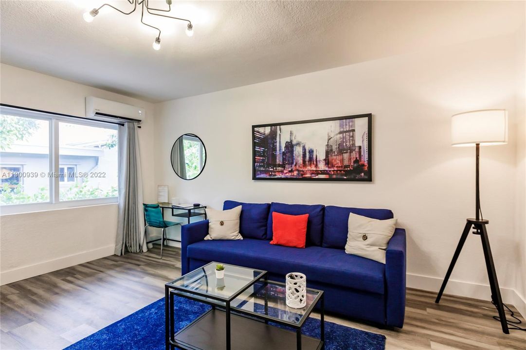 最近租的: $2,800 (2 贝兹, 1 浴室, 850 平方英尺)