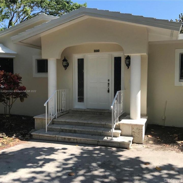 For Sale: $2,500,000 (4 beds, 3 baths, 1754 Square Feet)