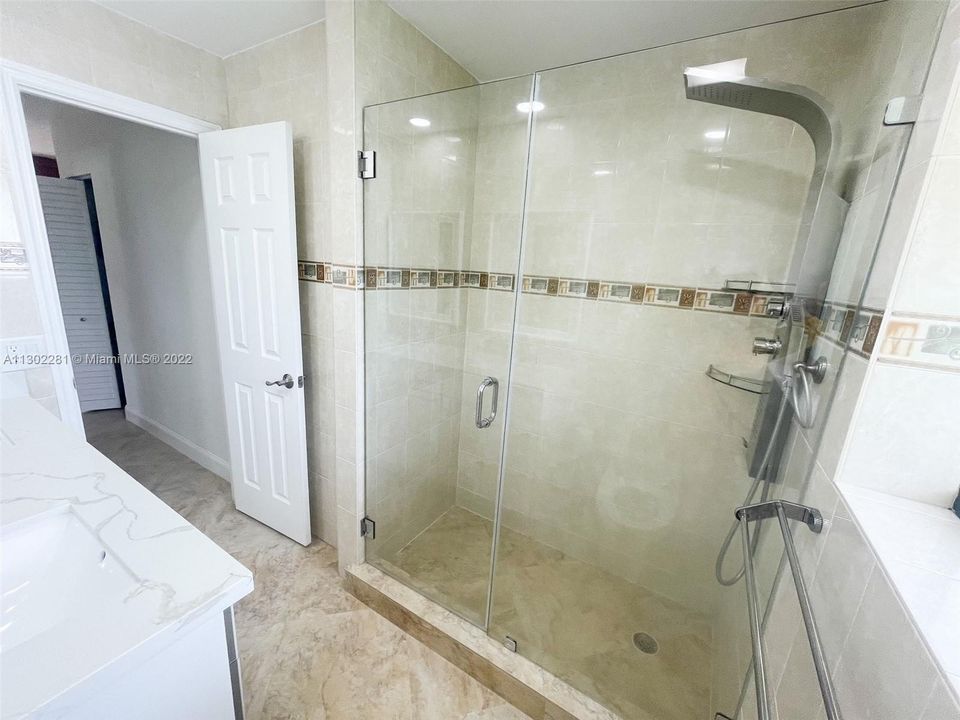 最近租的: $4,550 (3 贝兹, 2 浴室, 1832 平方英尺)