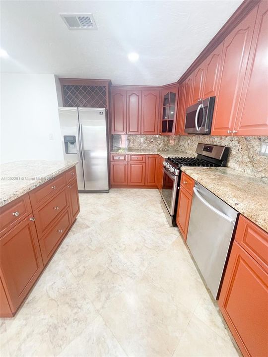 最近租的: $4,550 (3 贝兹, 2 浴室, 1832 平方英尺)