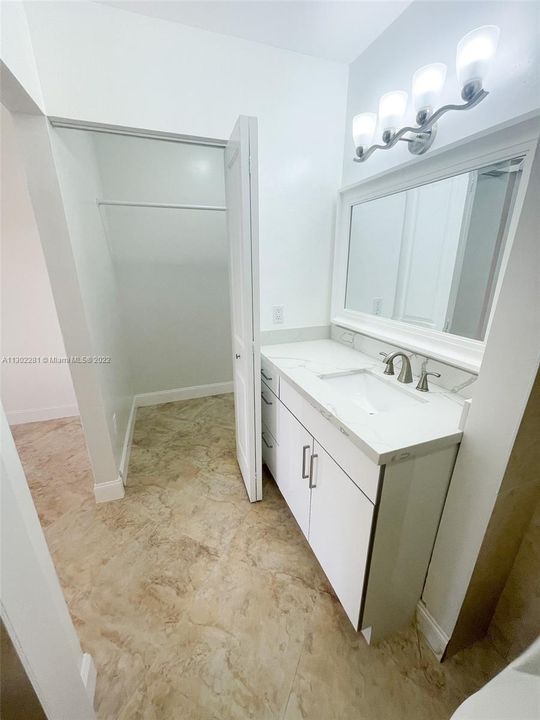 最近租的: $4,550 (3 贝兹, 2 浴室, 1832 平方英尺)