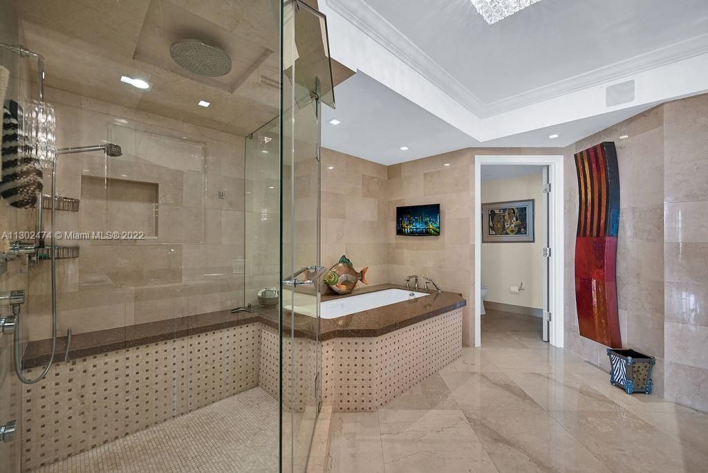 Недавно продано: $2,200,000 (3 спален, 3 ванн, 3266 Квадратных фут)