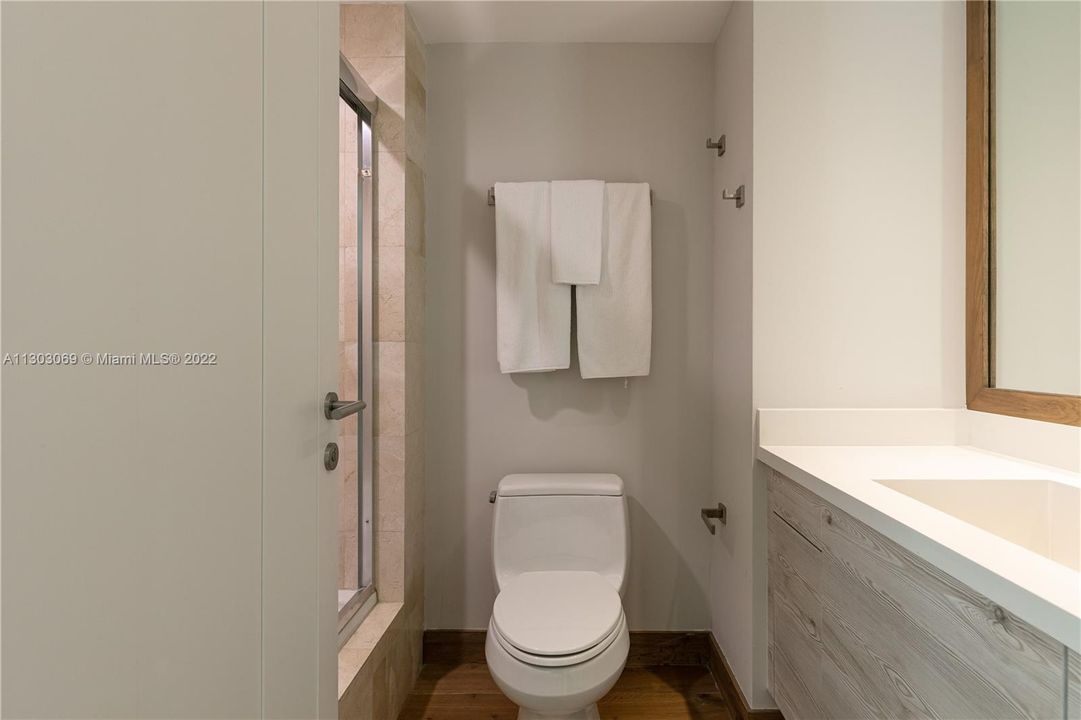 最近租的: $25,000 (3 贝兹, 3 浴室, 2607 平方英尺)