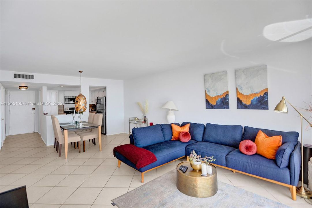 Recently Sold: $259,000 (1 beds, 2 baths, 1005 Square Feet)