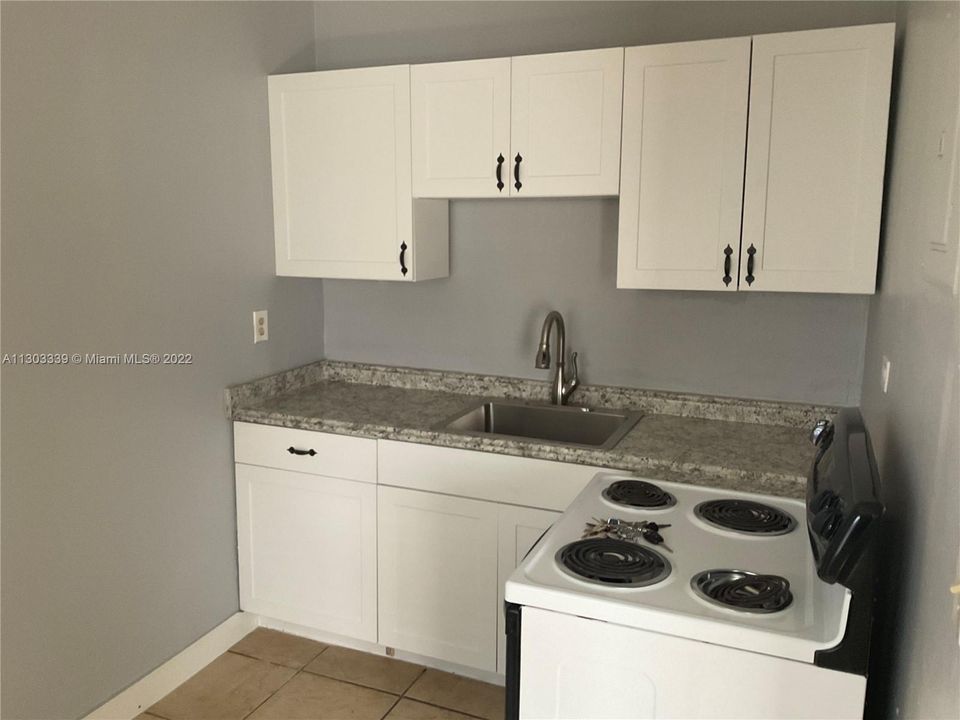 Recently Rented: $1,700 (2 beds, 1 baths, 2346 Square Feet)