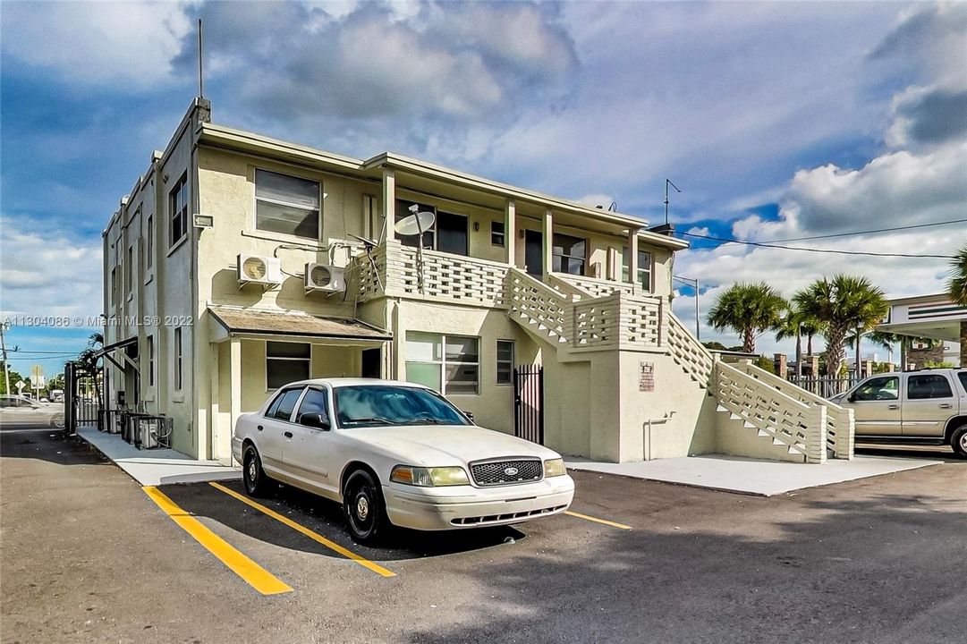 Недавно арендовано: $1,300 (0 спален, 1 ванн, 400 Квадратных фут)