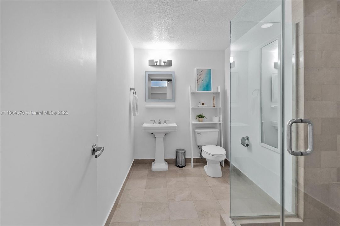 Недавно арендовано: $7,500 (3 спален, 3 ванн, 1740 Квадратных фут)