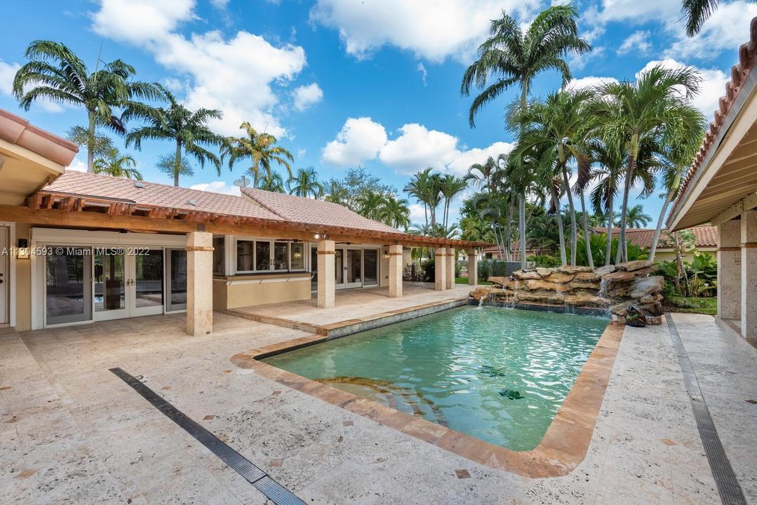 Recently Sold: $1,450,000 (4 beds, 4 baths, 3486 Square Feet)