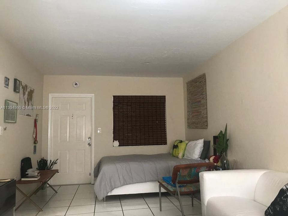 For Rent: $1,950 (0 beds, 1 baths, 365 Square Feet)