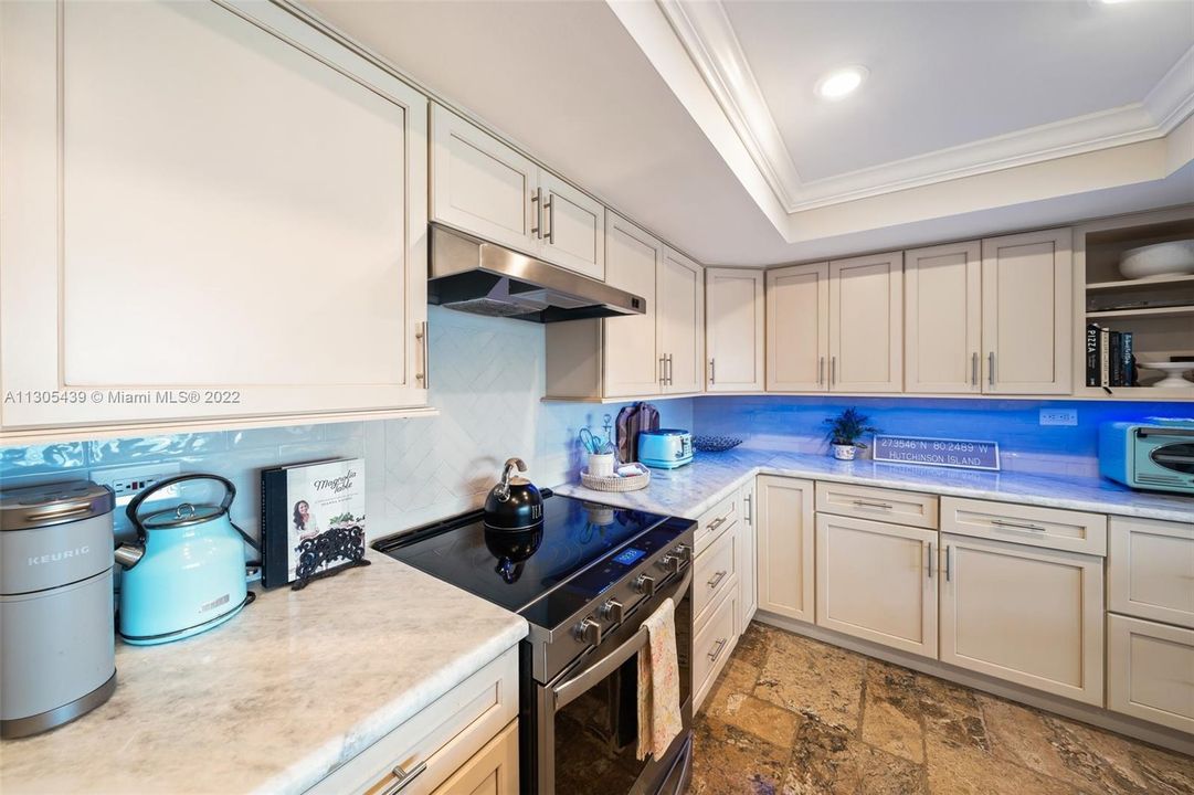 Recently Sold: $550,000 (1 beds, 1 baths, 1001 Square Feet)