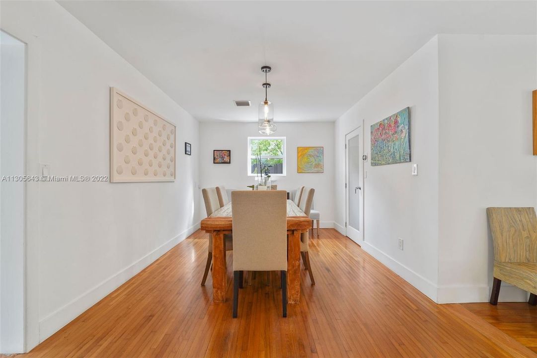Recently Sold: $2,200,000 (3 beds, 2 baths, 0 Square Feet)