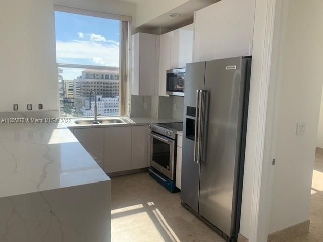 Recently Sold: $719,999 (2 beds, 2 baths, 1174 Square Feet)