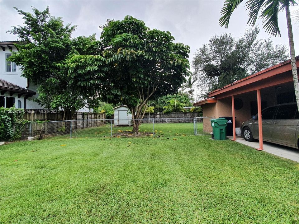 Recently Sold: $750,000 (3 beds, 2 baths, 1553 Square Feet)
