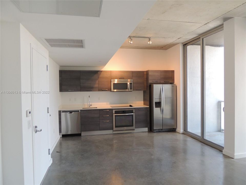 Recently Sold: $355,000 (1 beds, 1 baths, 564 Square Feet)