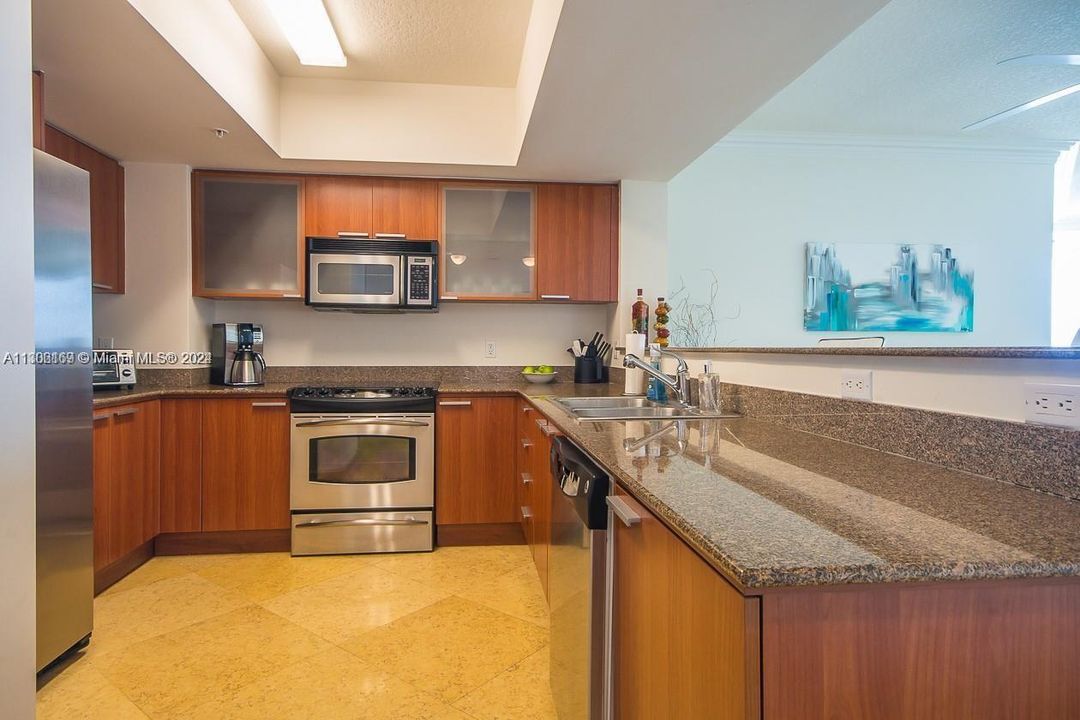 Spacious Kitchen