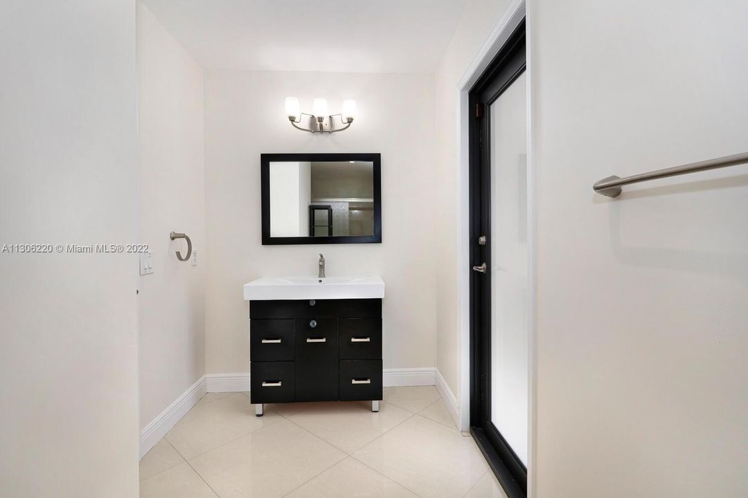 Recientemente alquilado: $6,000 (3 camas, 2 baños, 1570 Pies cuadrados)