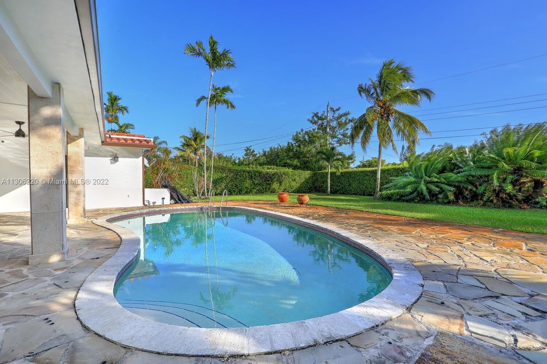 Recientemente alquilado: $6,000 (3 camas, 2 baños, 1570 Pies cuadrados)