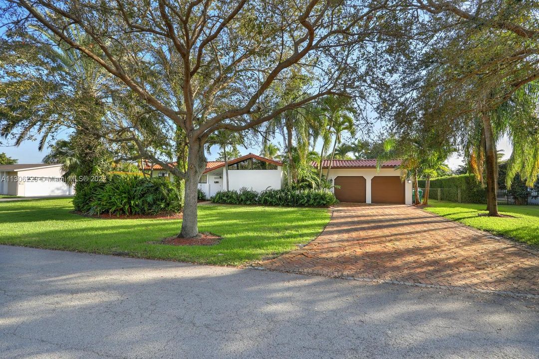 Recientemente alquilado: $6,000 (3 camas, 2 baños, 1570 Pies cuadrados)