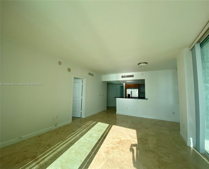 For Sale: $600,000 (2 beds, 2 baths, 1145 Square Feet)