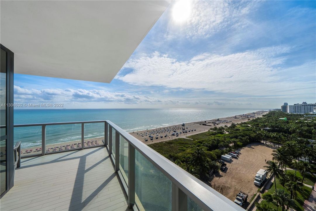 For Sale: $3,950,000 (2 beds, 2 baths, 1239 Square Feet)