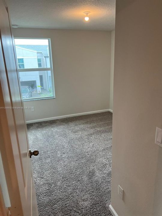 Recientemente alquilado: $2,850 (3 camas, 2 baños, 1485 Pies cuadrados)