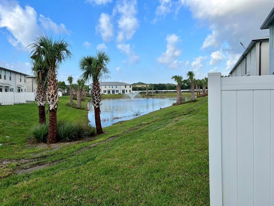 Recientemente alquilado: $2,850 (3 camas, 2 baños, 1485 Pies cuadrados)