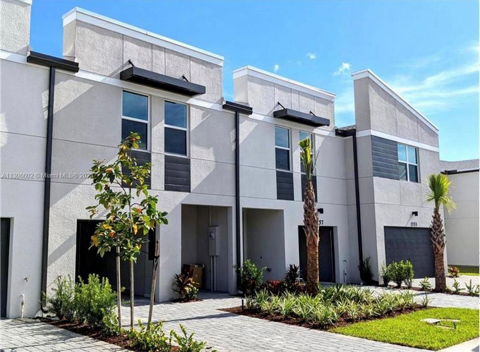 Recientemente alquilado: $2,850 (3 camas, 2 baños, 1485 Pies cuadrados)