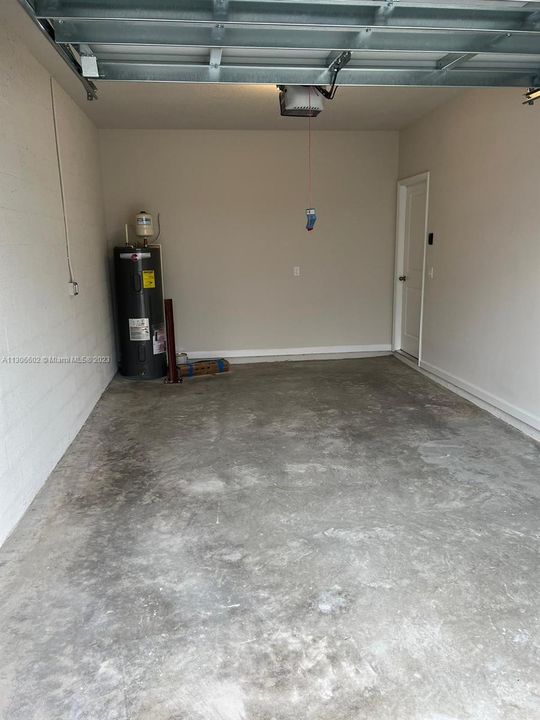 Recientemente alquilado: $2,850 (3 camas, 2 baños, 1485 Pies cuadrados)