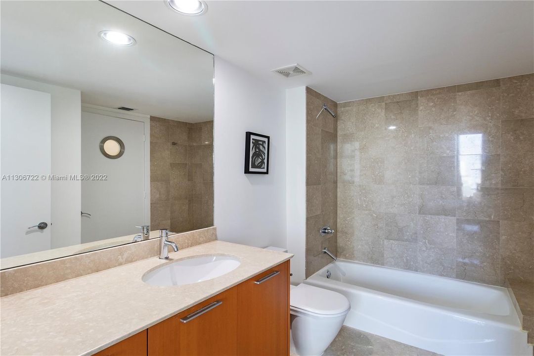 最近租的: $8,500 (2 贝兹, 2 浴室, 1437 平方英尺)