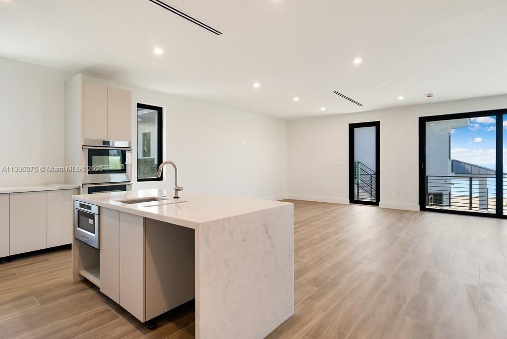 Guest Quarters Kitchen