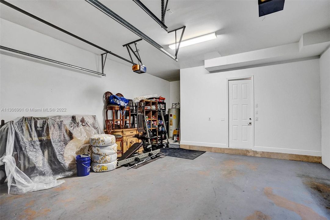 2nd part of garage being used by owner