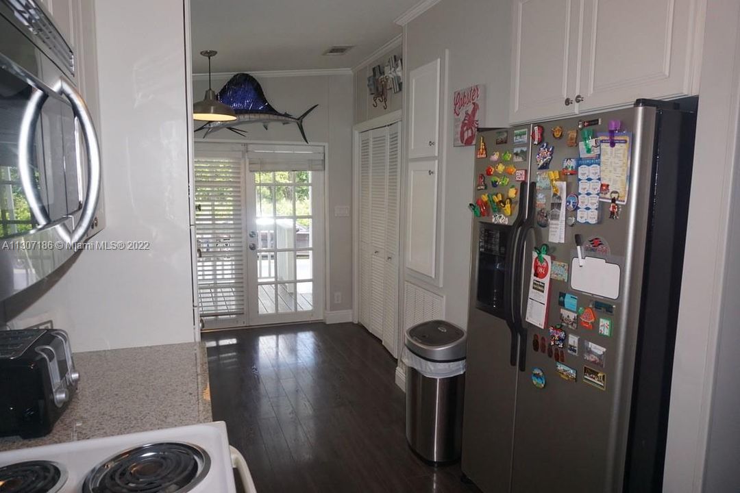 Recently Rented: $3,000 (3 beds, 2 baths, 1152 Square Feet)